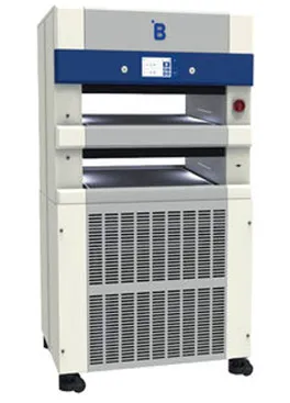 Quick-freezer, model CSF61
(Freezing capacity: 60 plasma packs of 350ml each)